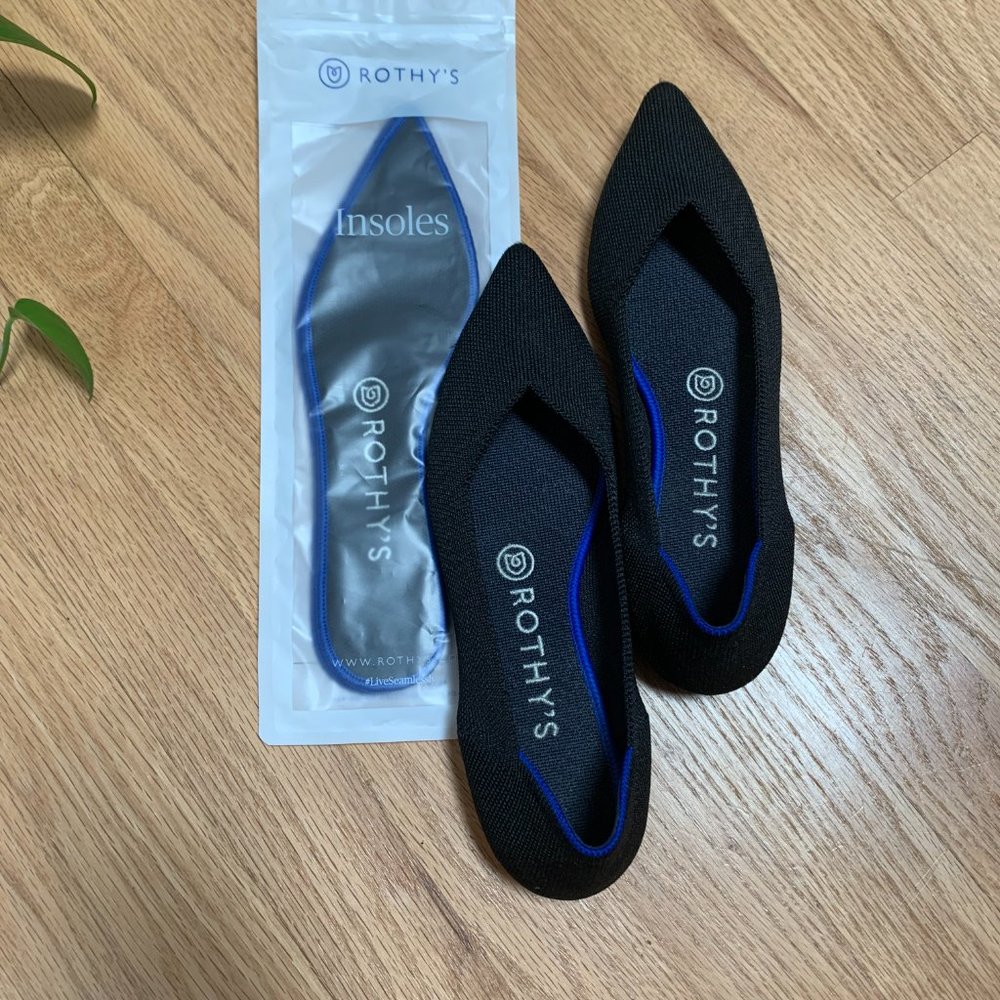Rothy's the POINT black  ++insoles!  FREE SHIPPING  like new flats
